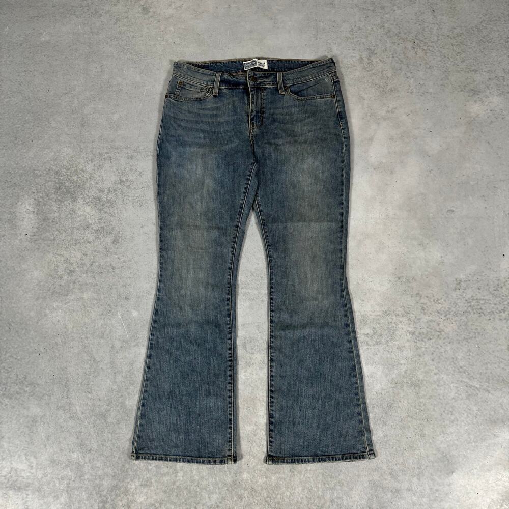 Levi Strauss & Co Signature Modern Bootcut Jeans Medium Wash - Size: 14